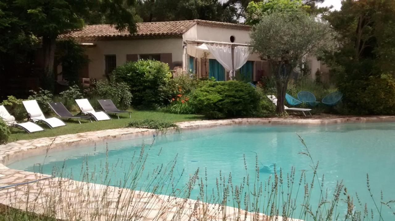 Bed and Breakfast La Bousquatière à Piolenc Extérieur photo